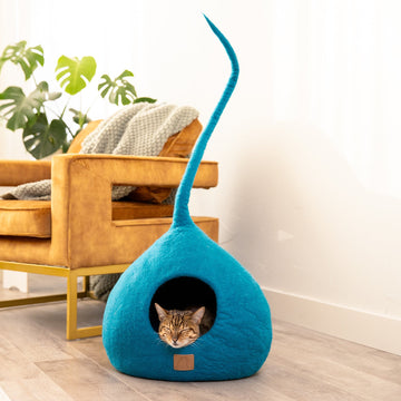 Deluxe Handcrafted Felt Cat Cave With Tail - Spacious & Stylish